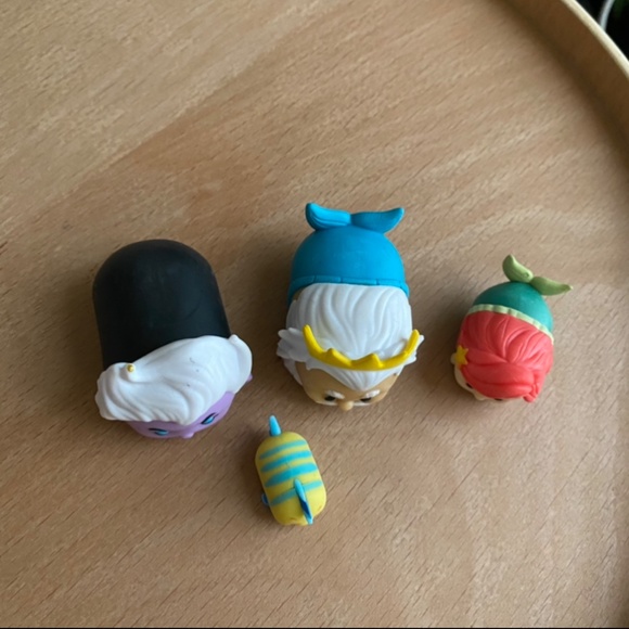 Disney tsum tsum Ariel little mermaid toy set - Picture 3 of 3